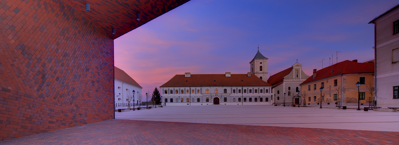 Trg Vatroslava Lisinskog, Osijek Trg Vatroslava Lisinskog, Osijek