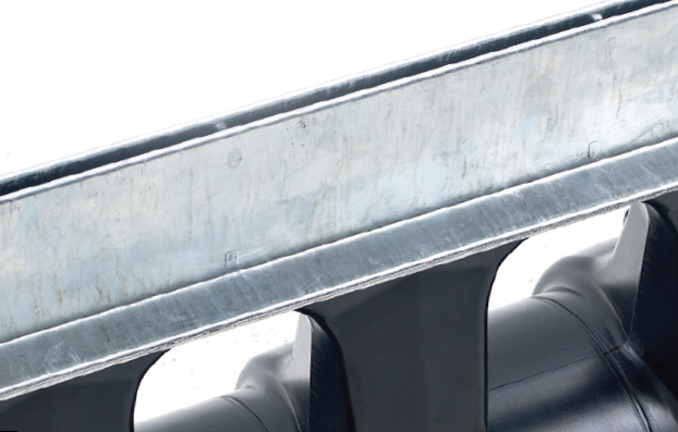 Q-slot - pocinčani čelik